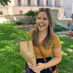 Meet your Posher, Ashley